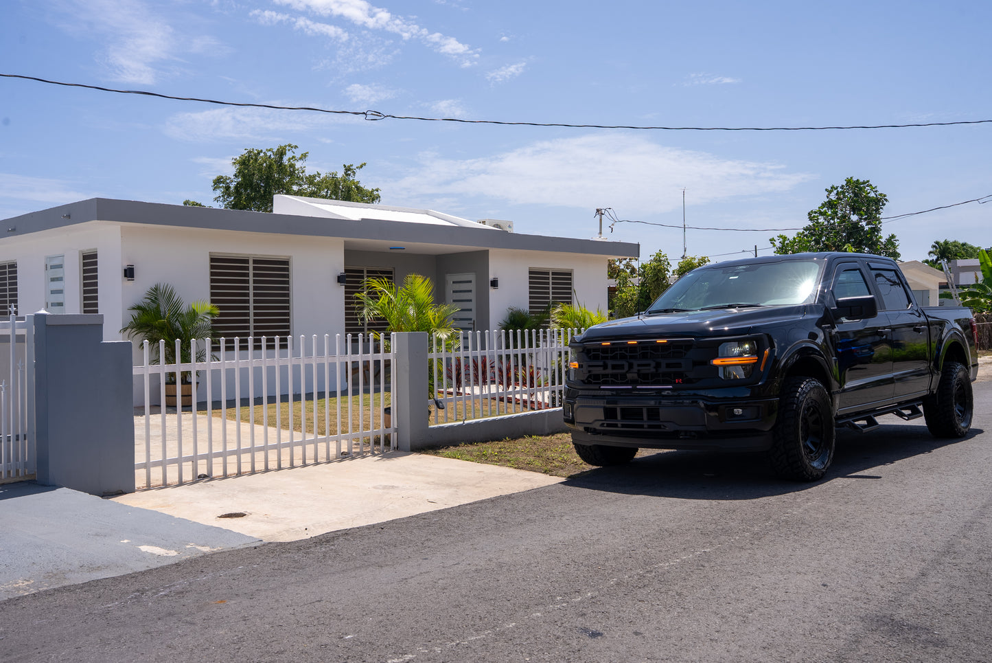 Casa en Isabela + F-150 2026 + $20,000