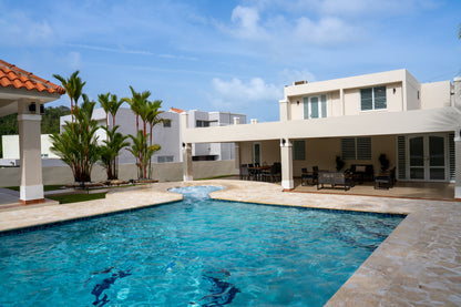 CASA CON PISCINA + $50,000