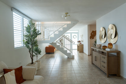 CASA CON PISCINA + $50,000