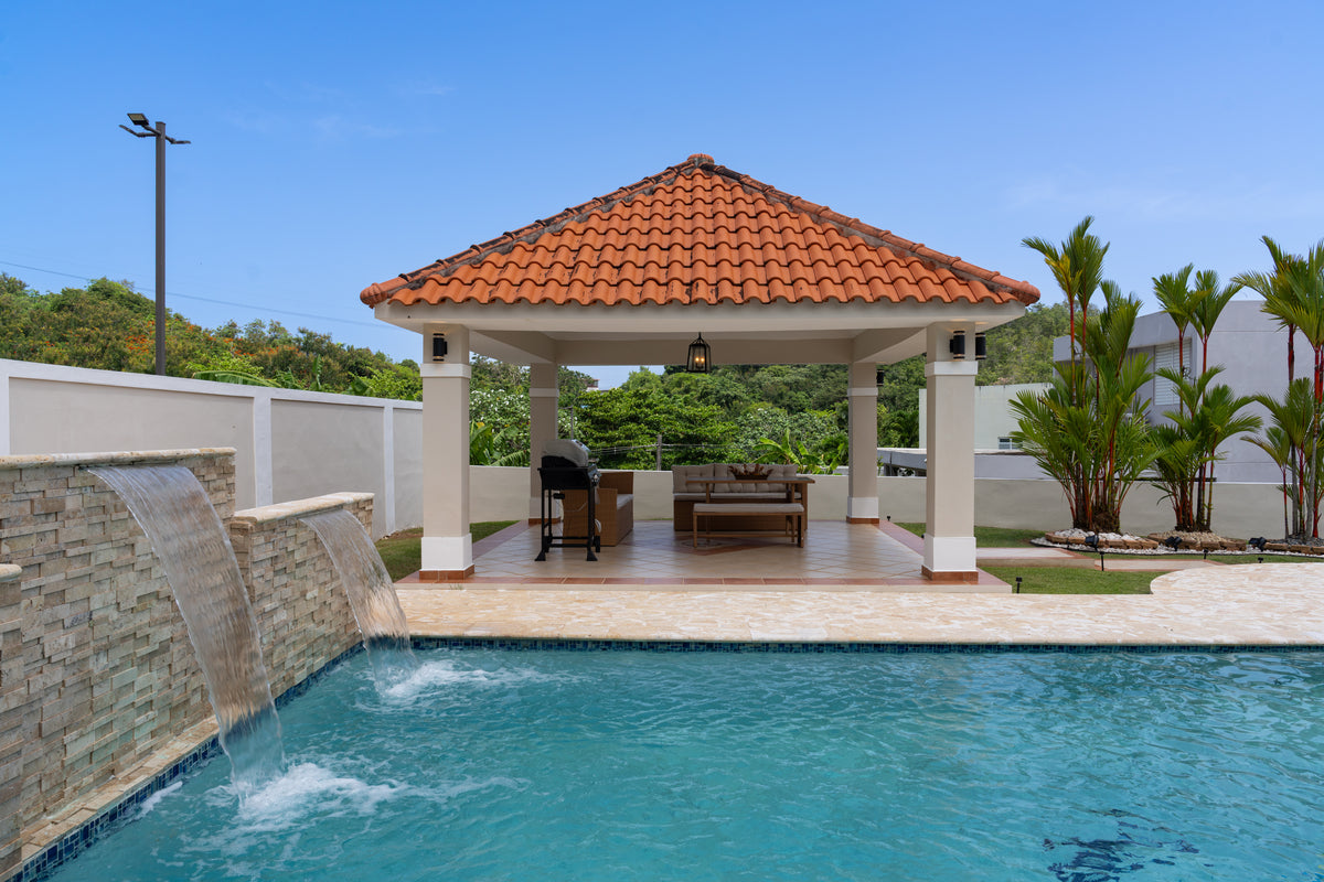 CASA CON PISCINA + $50,000
