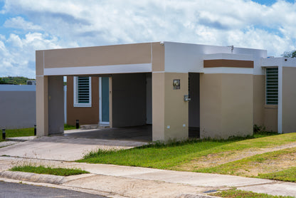Casa en Naguabo Urb Promise Land +  $30,000