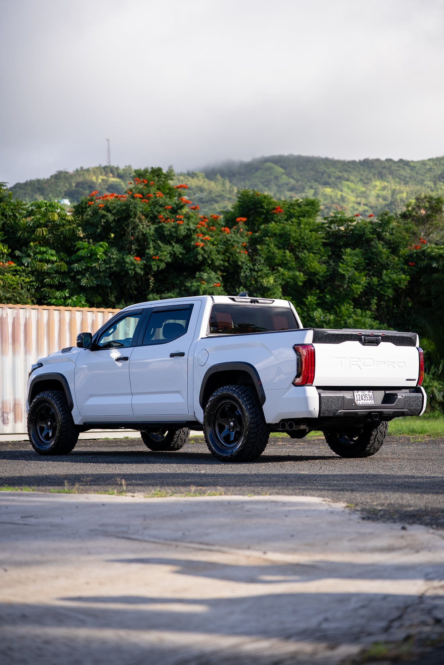 Tundra TRD PRO 2025 + $20,000